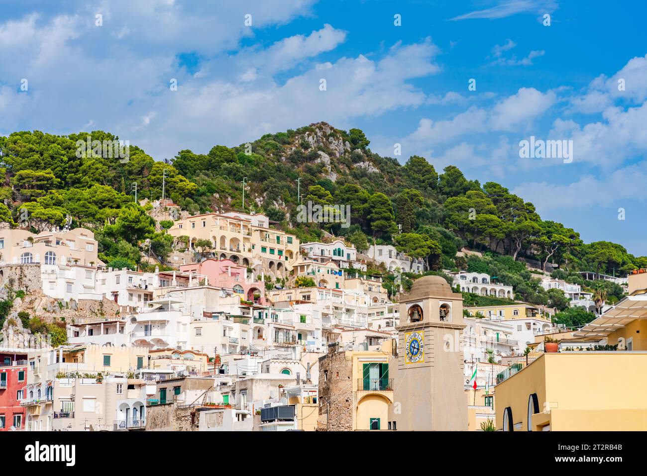 Vista della città di Capri sull'isola di Capri, Italia Foto Stock