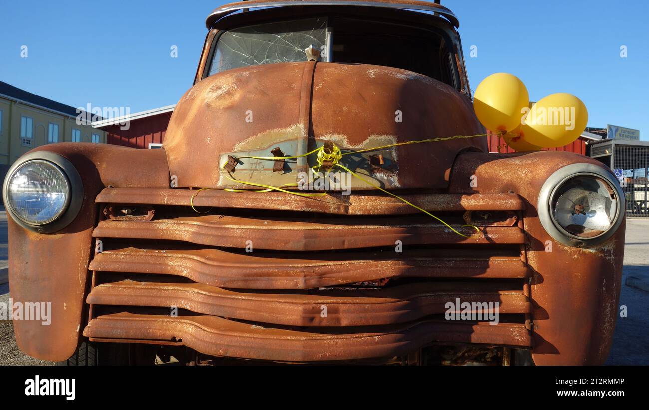 La vecchia Chevrolet in Texas. Il famoso Howdy di persona. Urla con i balloni gialli. Foto Stock