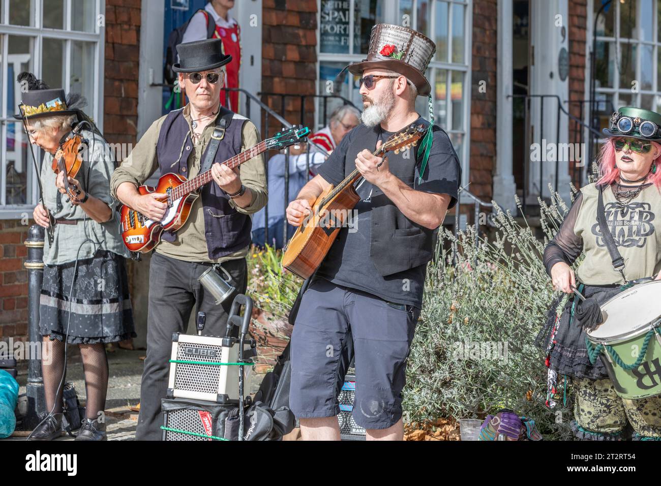 Musicisti al Tenterden Folk Festival, Kent Foto Stock