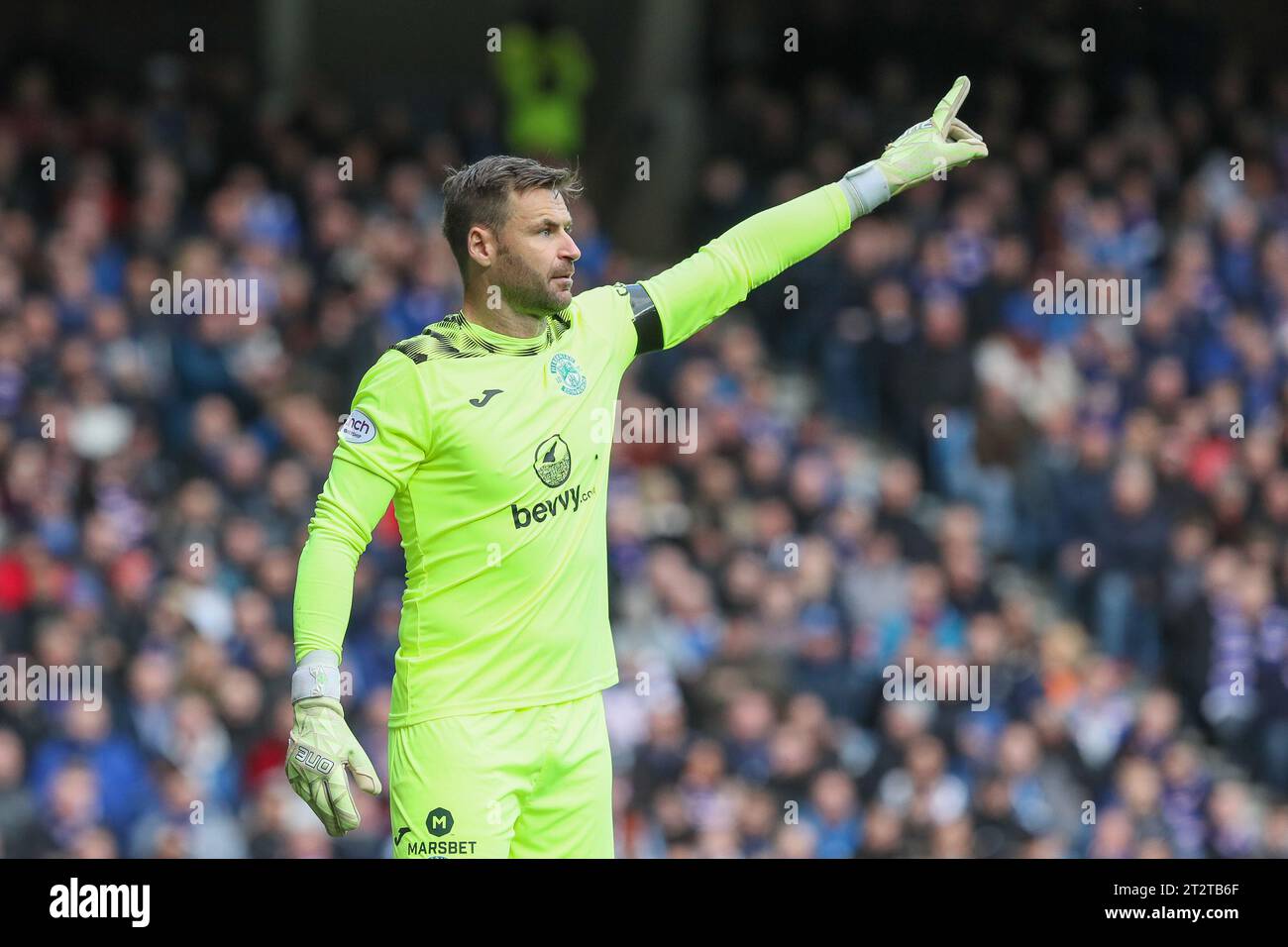 Glasgow, Regno Unito. 21 ottobre 2023. Nella prima partita dopo la pausa internazionale, i Rangers FC hanno giocato l'Hibernian FC all'Ibrox Stadium di Glasgow, Regno Unito in una partita di calcio della Scottish Premiership. Questa è una partita importante per i Rangers perché è la prima partita con il loro nuovo allenatore PHILLIPE CLEMENT, il loro diciannovesimo allenatore permanente. Crediti: Findlay/Alamy Live News Foto Stock