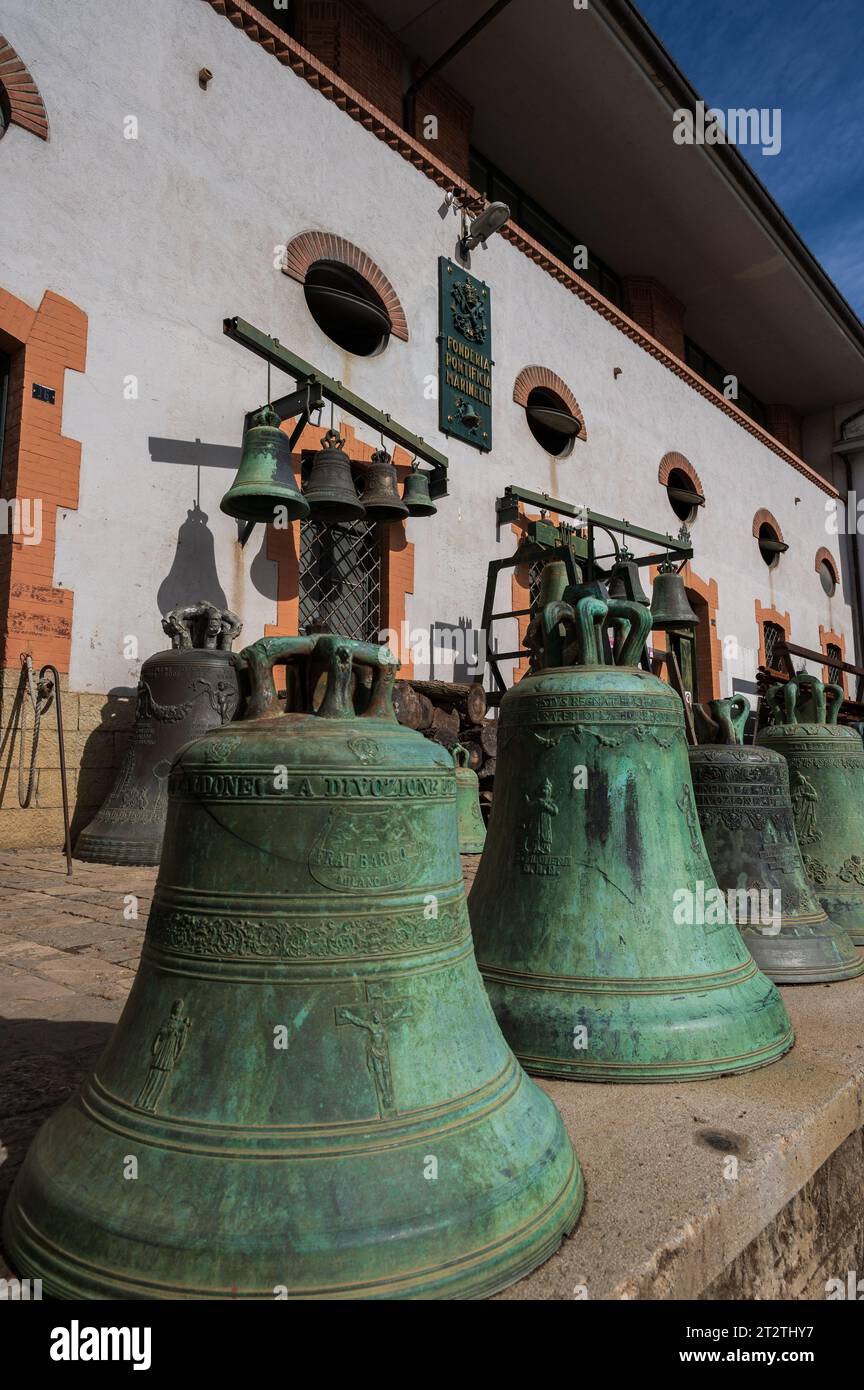 La Pontificia Fonderia Campana Marinelli è un'azienda metallurgica italiana a conduzione familiare, con sede ad Agnone, specializzata nella fusione delle campane. Foto Stock