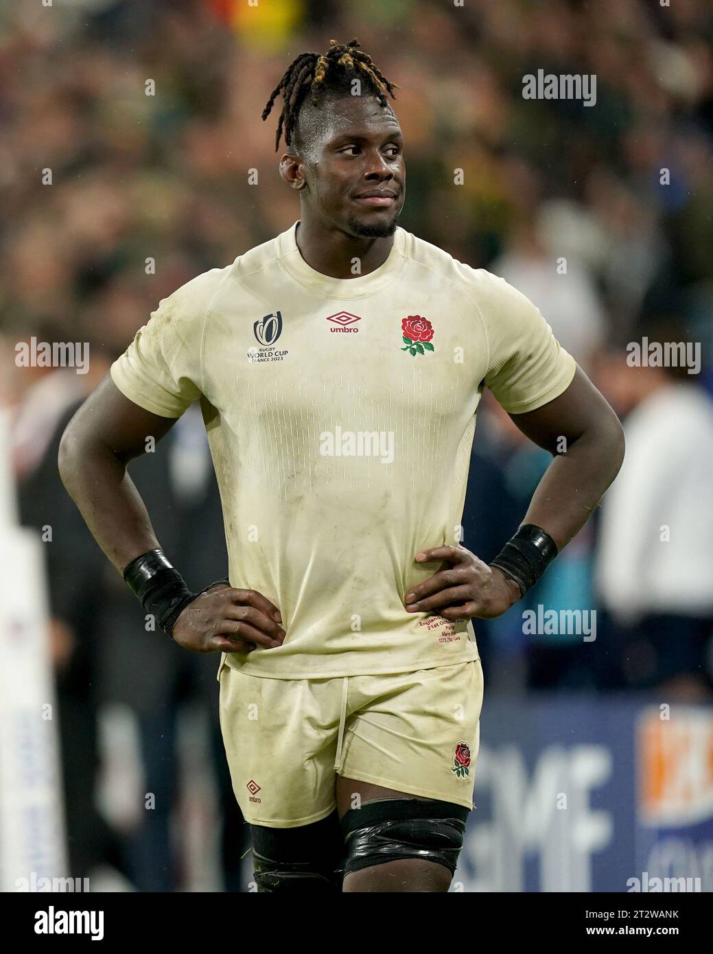 L'inglese Maro Itoje sembra degettato dopo la sconfitta nella Coppa del mondo di rugby, partita di semifinale allo Stade de France, Saint-Denis. Data immagine: Venerdì 21 ottobre 2023. Foto Stock