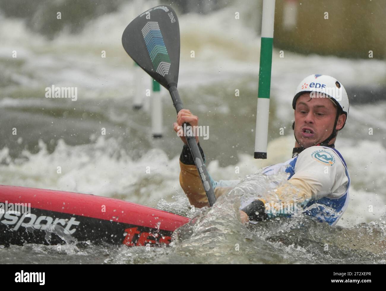 Anatole Delassus Champion de France C1 Men durante i campionati francesi Slalom e kayak Cross, evento canoa il 21 ottobre 2023 allo Stade d'eaux vives di Cesson-Sevigne, Francia. Foto Laurent Lairys/ABACAPRESS.COM credito: Abaca Press/Alamy Live News Foto Stock