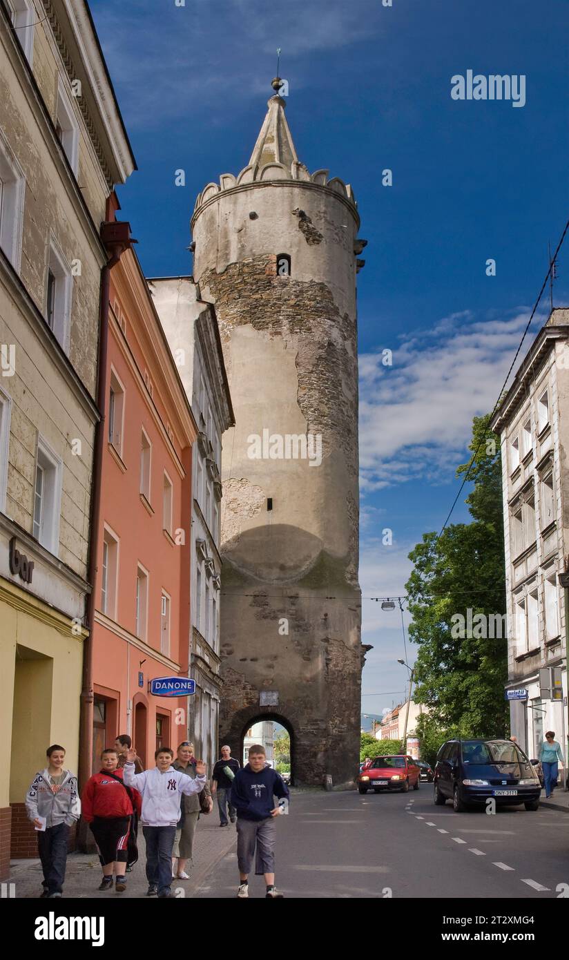 Porta e Torre Klodzko a Paczków, Opolskie, Polonia Foto Stock