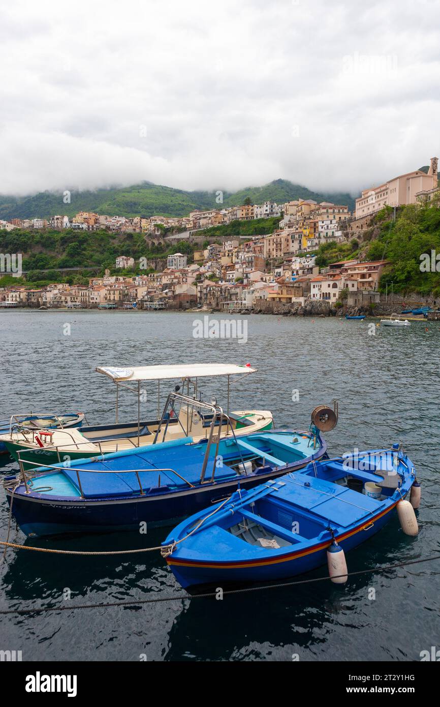 Il grazioso paesino di pescatori di Chianalea di Scilla, Calabria, Italia meridionale Foto Stock