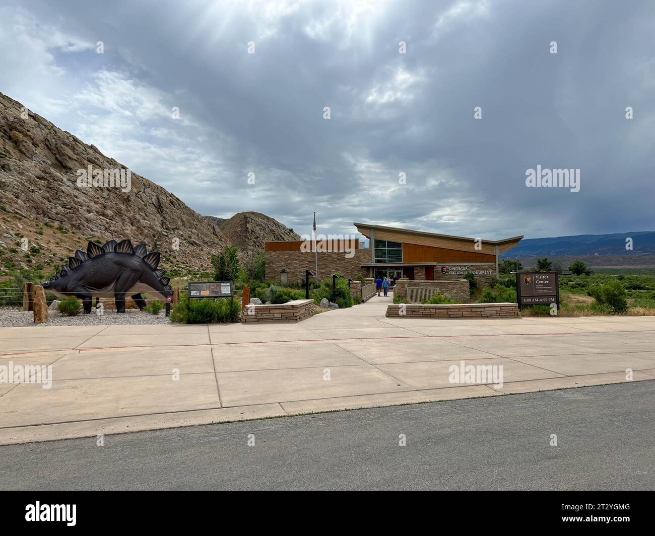 Vernal, Utah USA - 7 giugno 2023: Il Visitors Center presso il Dinosaur National Monument vicino a Vernal, Utah, negli Stati Uniti d'America. Foto Stock