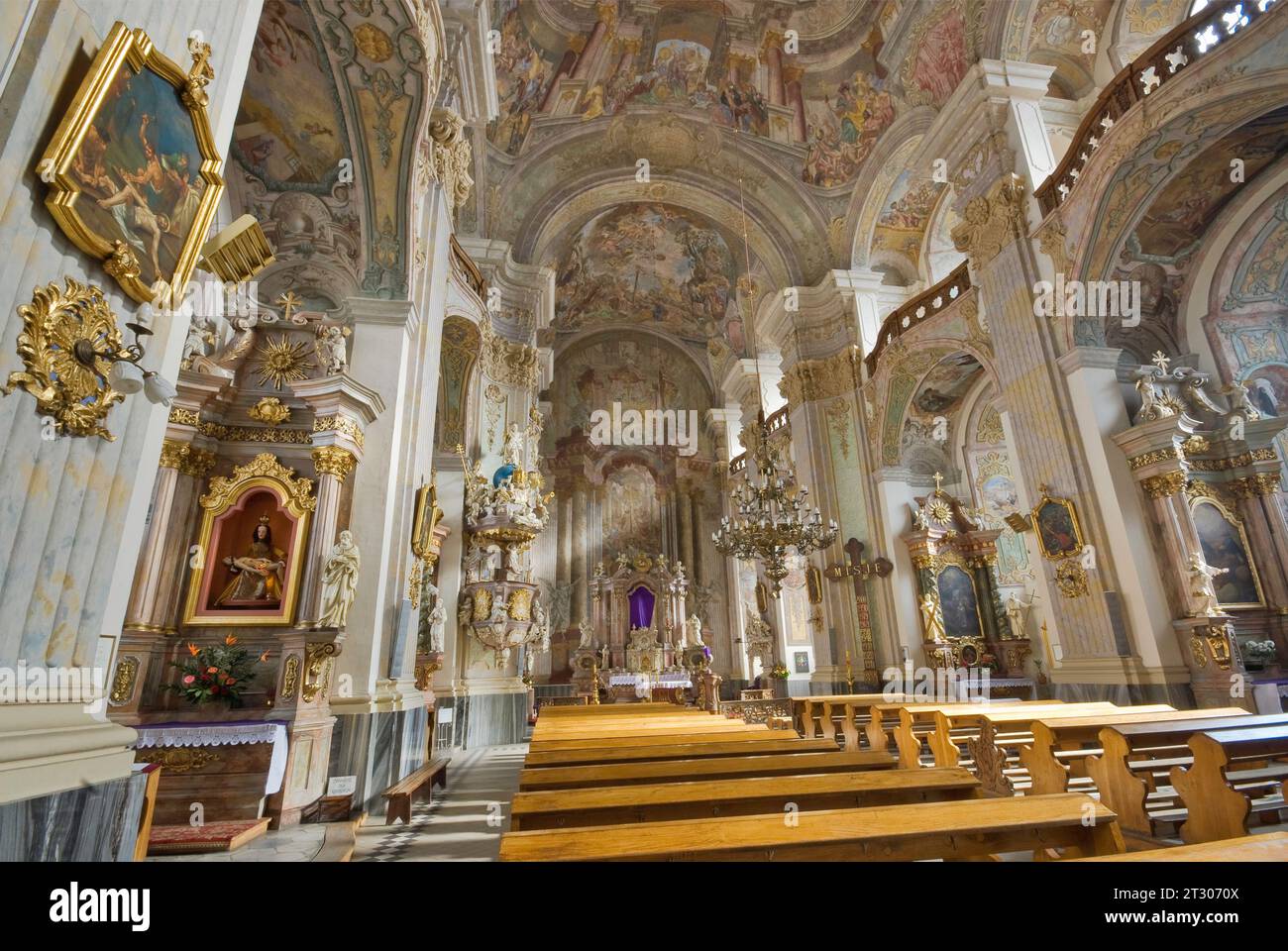 Interno della chiesa della Santa Croce a Brzeg, Opolskie, Polonia Foto Stock