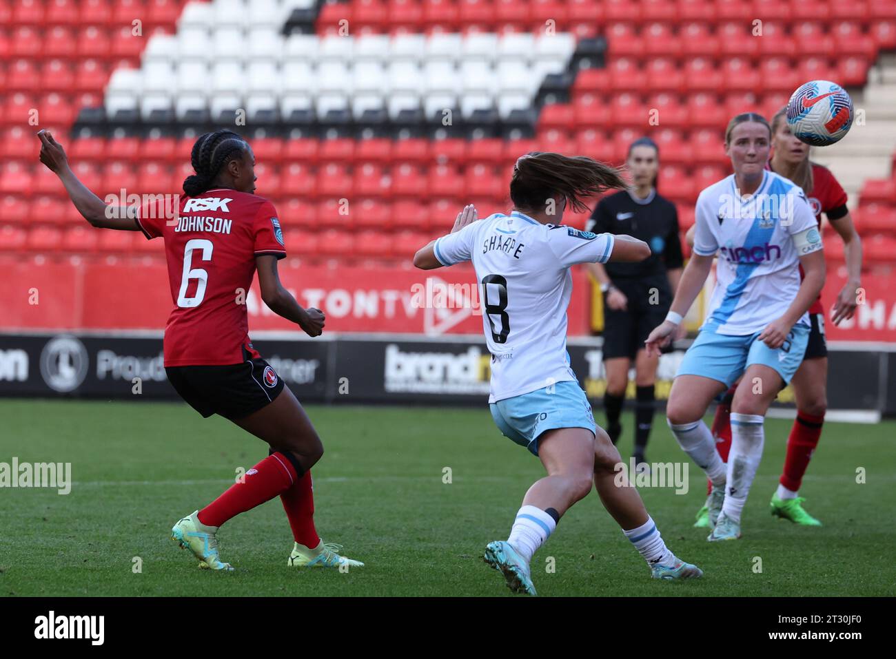 Londra, Regno Unito. 22 ottobre 2023. Celebrazioni per il gol di Melissa Johnson (6 Charlton Athletic) durante la partita di calcio del Barclays fa Womens Championship tra Charlton Athletic e Crystal Palace al Valley di Londra, Inghilterra. (James Whitehead/SPP) credito: SPP Sport Press Photo. /Alamy Live News Foto Stock