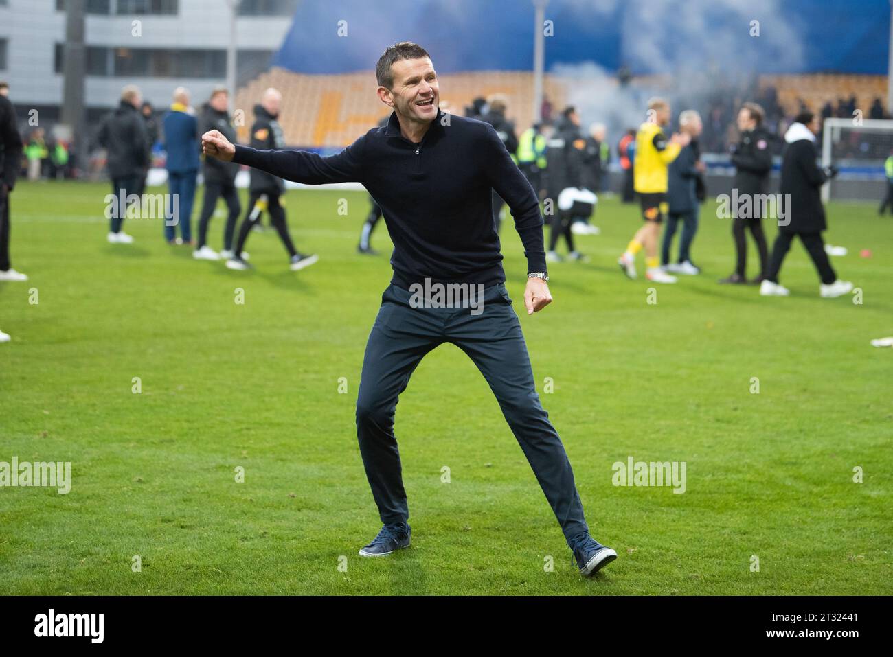 Lillestrom, Norvegia. 22 ottobre 2023. L'allenatore Eirik Bakke di Lillestrom è stato visto durante la partita tra Lillestrom e Vaalerenga allo Stadion Lillestrom di Aaraaasen. (Foto: Gonzales Photo/Alamy Live News Foto Stock