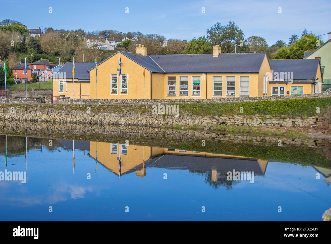 Timoleague, Co. Cork, estuario in alta marea nell'ottobre 2023. Foto Stock