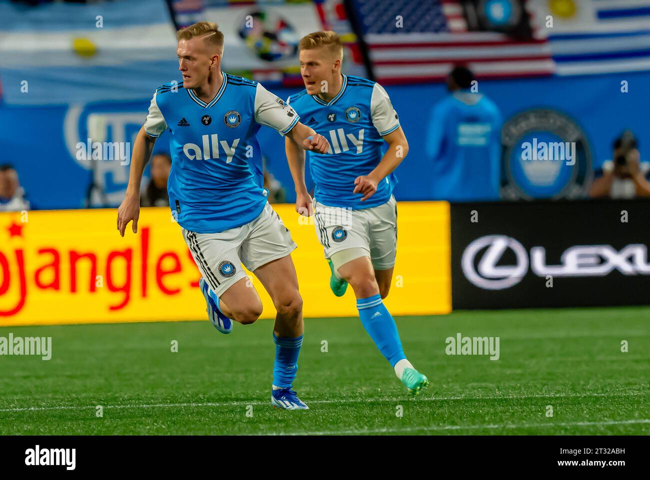 Charlotte, North Carolina, USA. 21 ottobre 2023. L'attaccante del Charlotte FC KAROL SWIDERSKI (POL) gioca contro l'Inter Miami al Bank of America Stadium di Charlotte, North Carolina, USA. Charlotte FC vince la partita, 1-0. (Immagine di credito: © Walter G Arce Sr Grindstone medi/ASP) SOLO USO EDITORIALE! Non per USO commerciale! Foto Stock