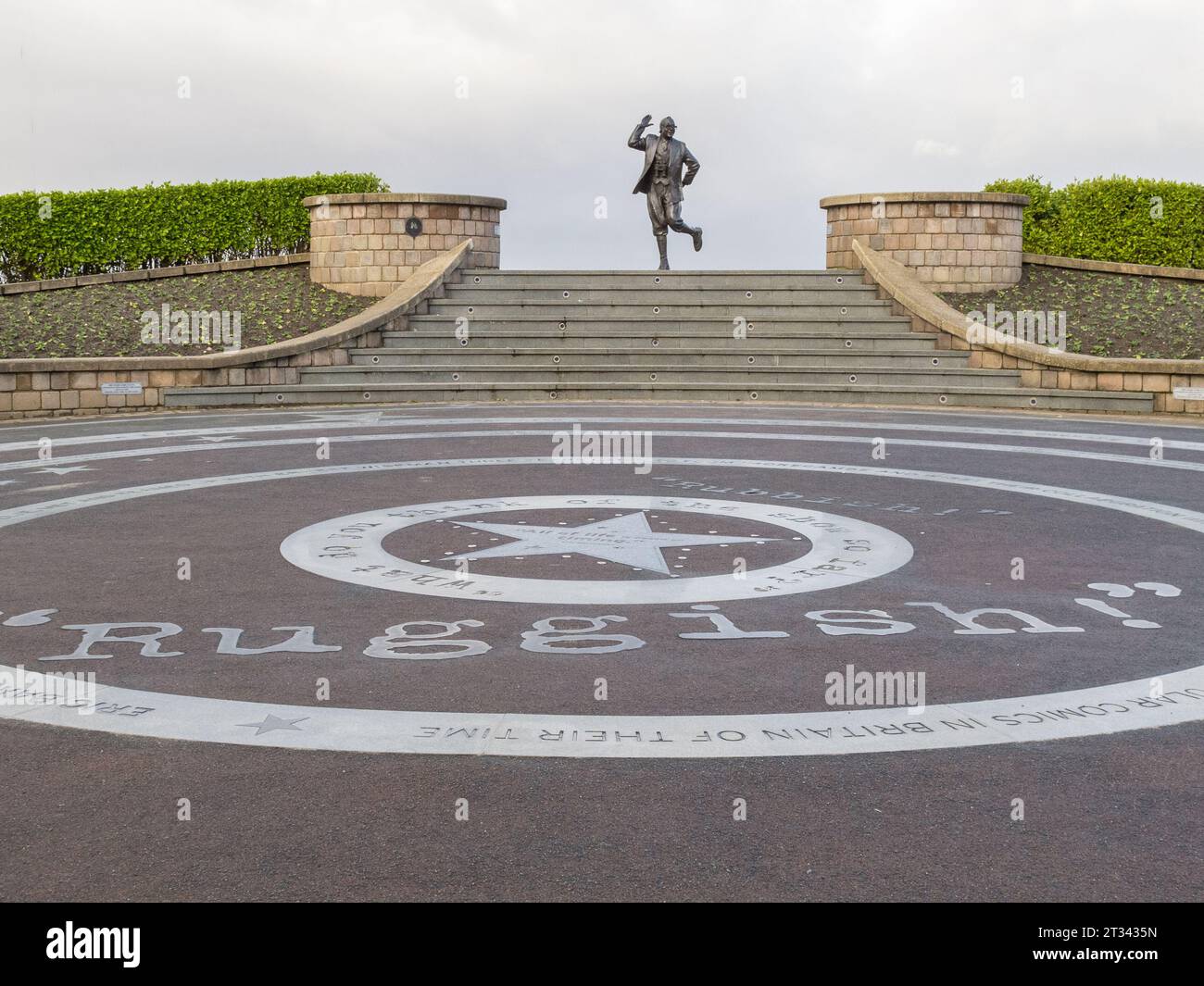 La statua di Eric Morecambe a Morecambe Foto Stock
