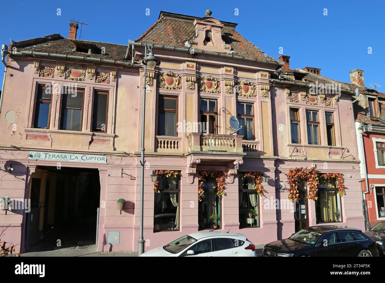 Ristorante la Cuptor, strada 9 mai, Sibiu, Contea di Sibiu, Transilvania, Romania, Europa Foto Stock