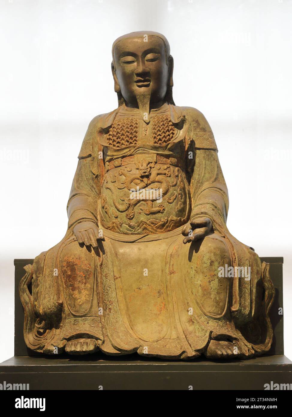 Figura cinese di Zhenwu, il dio della guerra, al British Museum, Londra, Regno Unito Foto Stock