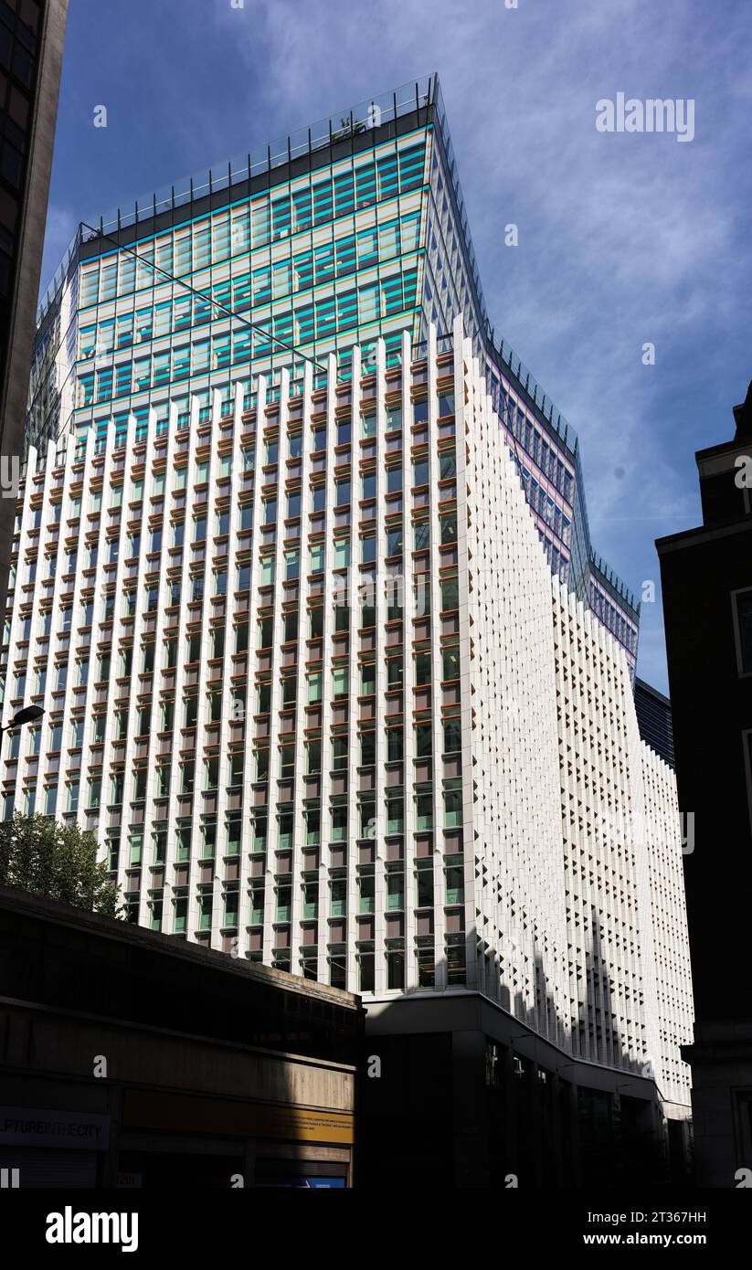 One Fen Court (120 Fenchurch Street, incluso il giardino al 120), un edificio commerciale nel quartiere finanziario e assicurativo della City of London, in Inghilterra Foto Stock