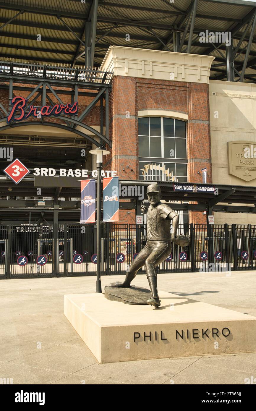 Atlanta, Georgia, USA: 13 agosto 2022 - ingresso al Truist Stadium di Atlanta, Georgia. Lo stadio è un campo da baseball e sede degli Atlanta Braves -M. Foto Stock