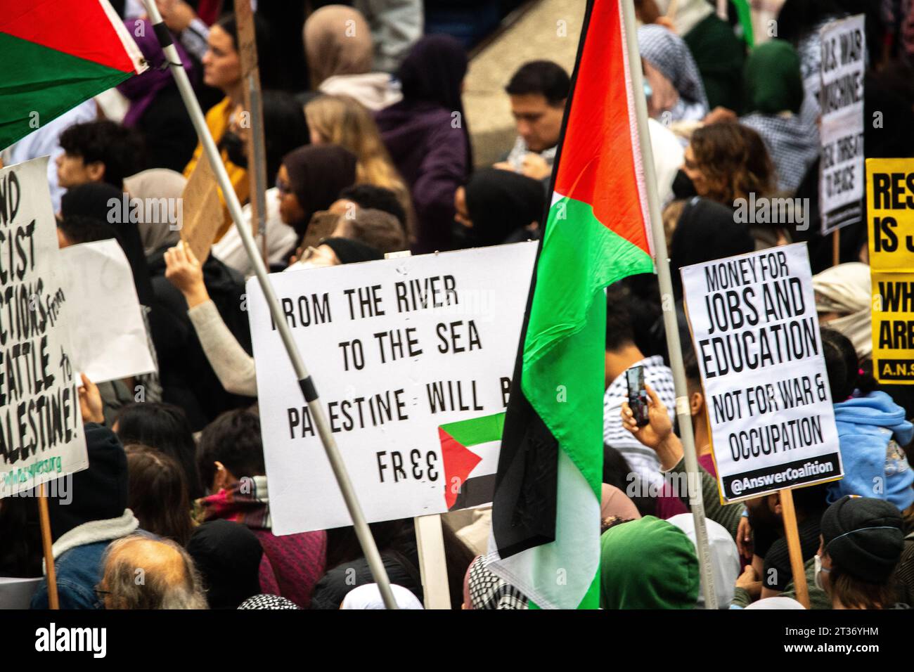 Seattle Wa - 21 ottobre 2023 - marcia pro-Palestina in centro Foto Stock