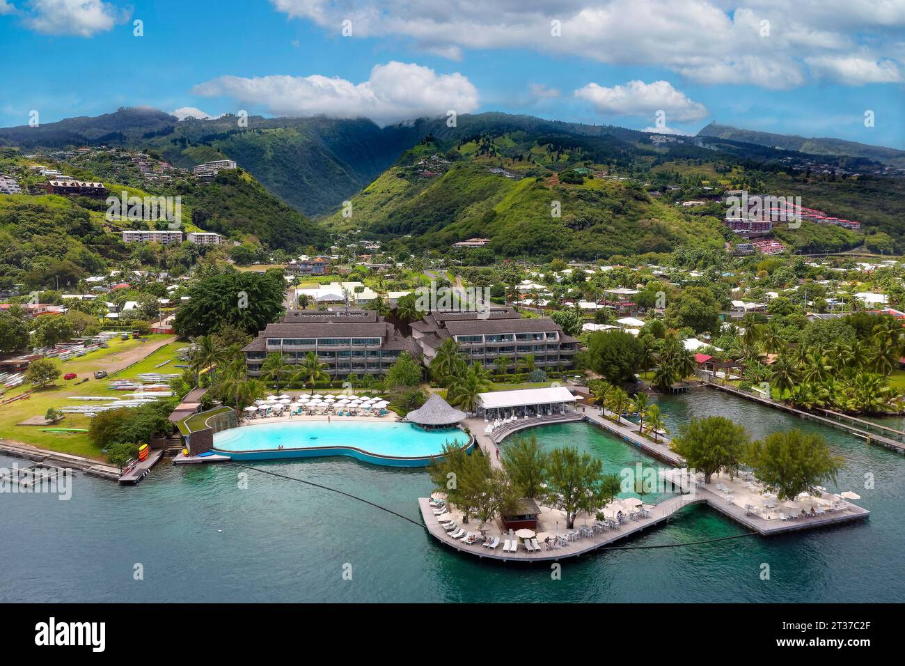 Vista aerea, costa nord-occidentale, te Moana Tahiti Resort, Tahiti-Nui, Isole della società, Isole Leeward, Polinesia francese Foto Stock