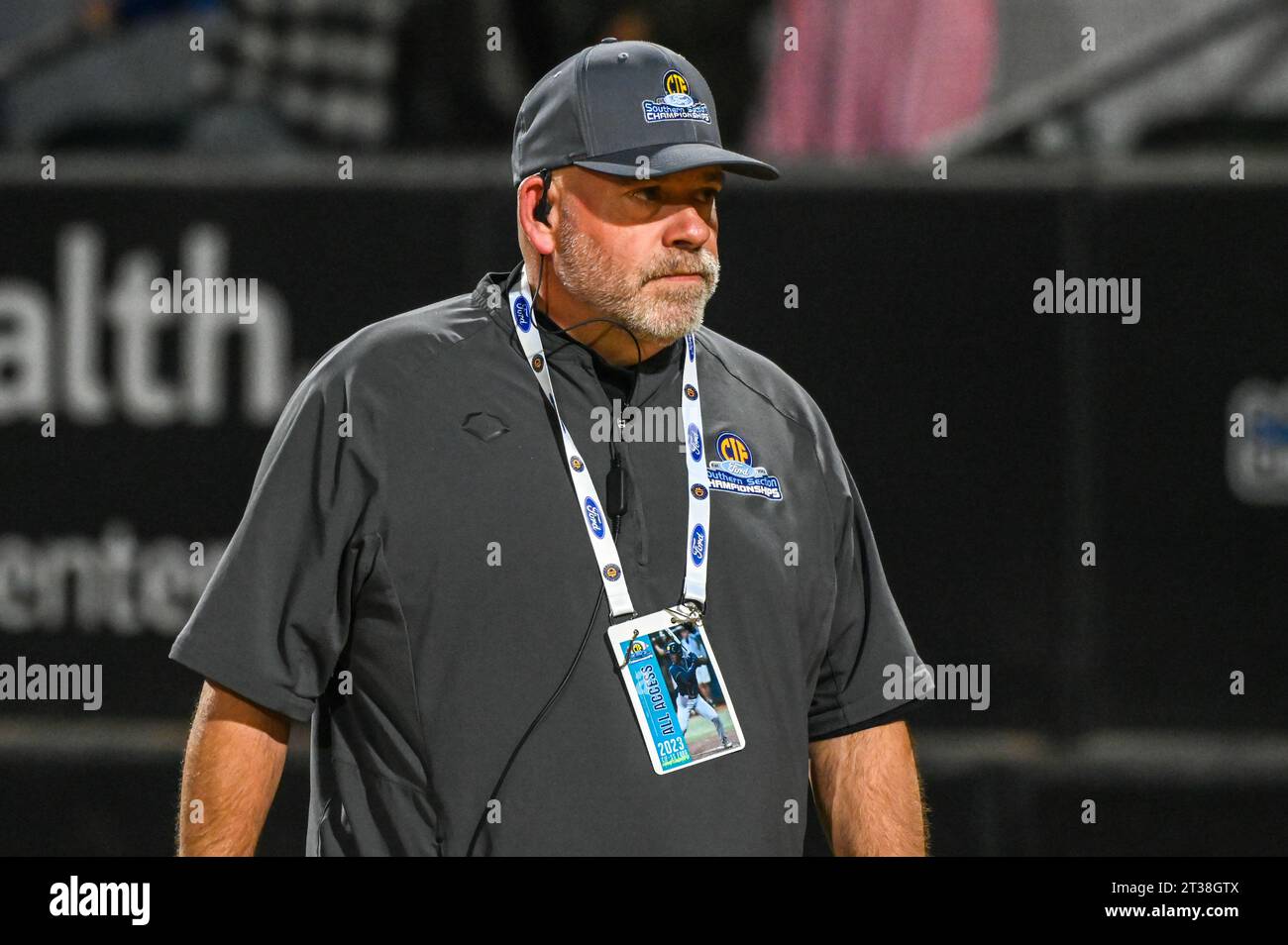 CIF Southern Section Assistant Commissioner Thom Simmons durante le finali di baseball CIF Southern Section Division 1 di venerdì maggio. 19, 2023 in Long B Foto Stock
