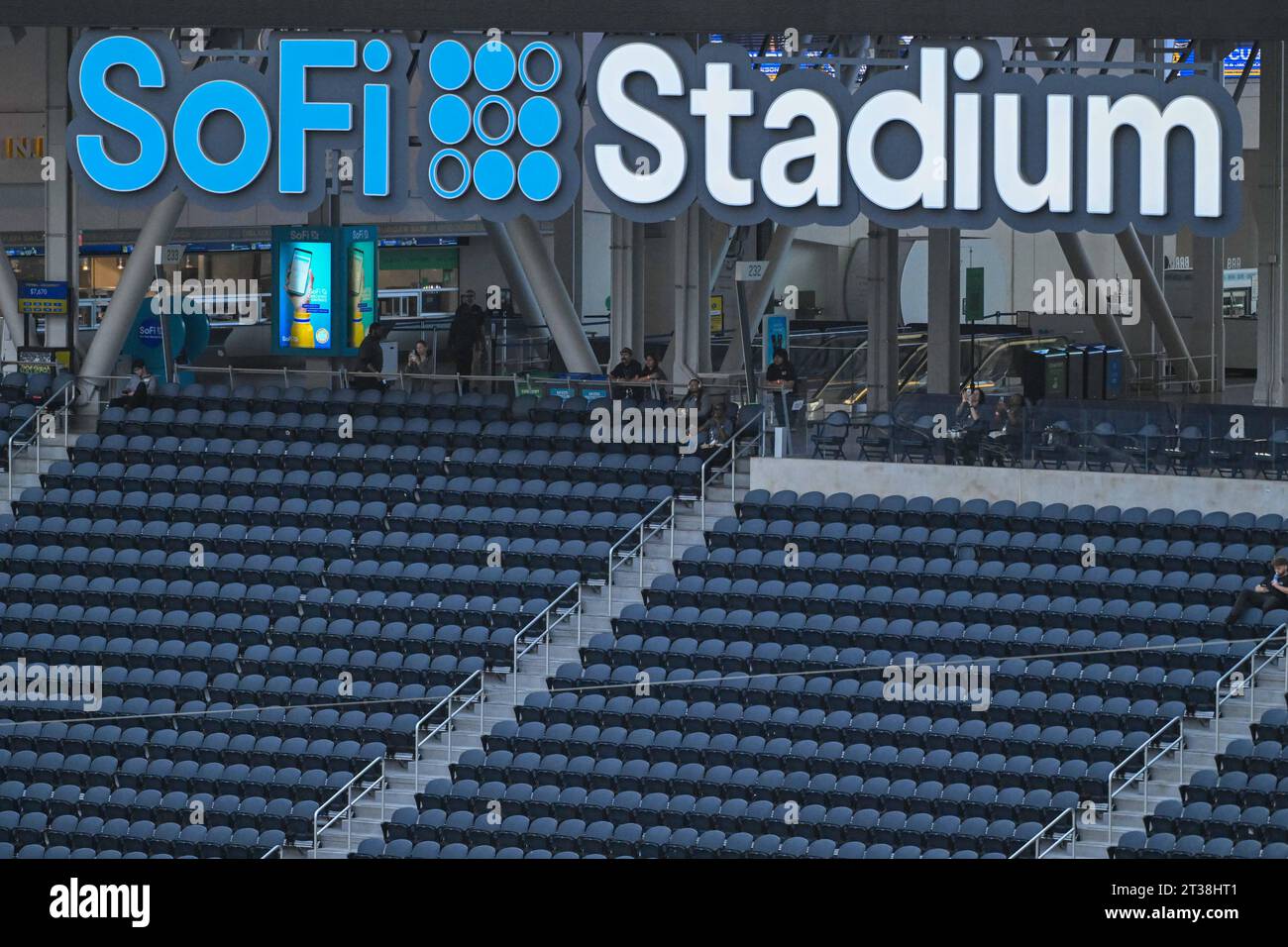 Vista generale dei loghi dei Los Angeles Rams al SoFi Stadium prima di una partita di football tra i Los Angeles Rams e i Pittsburgh Steelers, S. Foto Stock