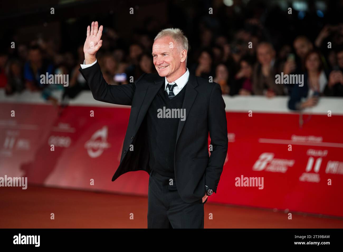 Red Carpet of 'Posso Entrare? An Ode to Naples' al 18° Festival del Cinema di Roma Foto Stock