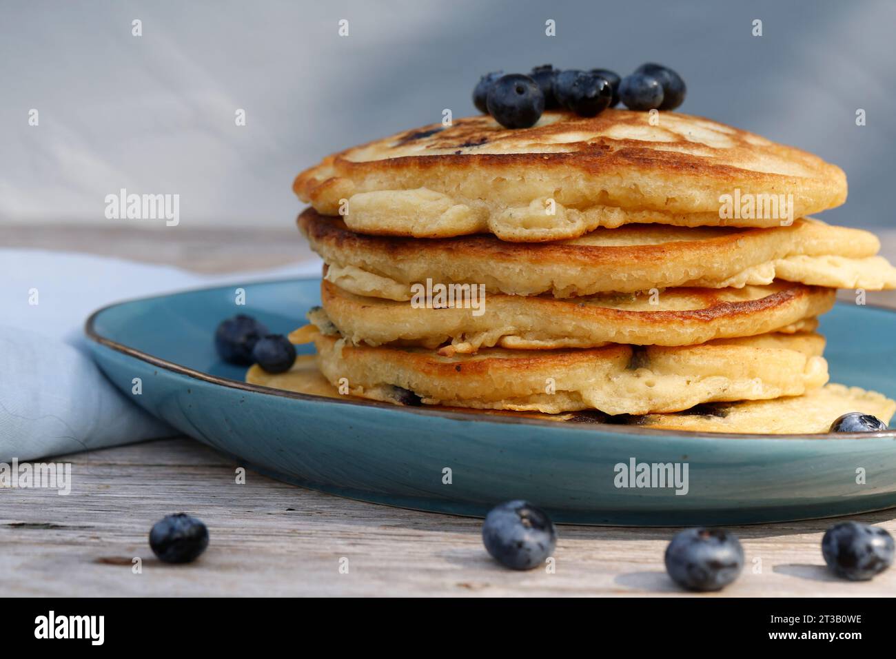 Blaubeer-Pancakes, Pancake, Pancakes, Pfannkuchen, Blaubeeren-Pfannkuchen, Pfannekuchen, Blaubeere, Heidelbeere, Blaubeeren, Heidelbeeren, Blau-Beere, Foto Stock