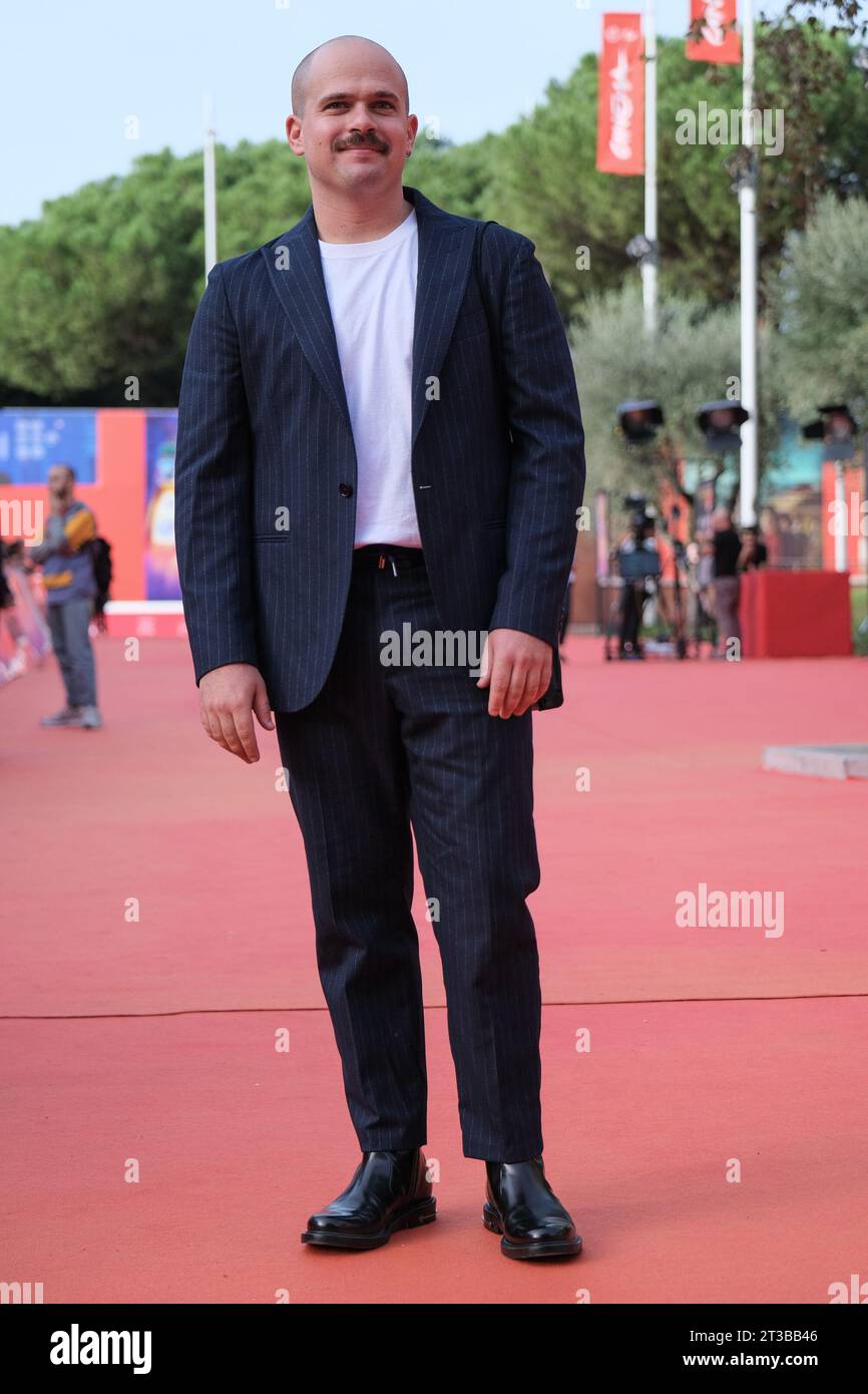 Roma, Italia. 23 ottobre 2023. Brando Pacitto partecipa ad un Red carpet per il film "Troppo Azzurro" durante il 18° Festival del Cinema di Roma presso l'Auditorium Parco della musica di Roma. Credito: SOPA Images Limited/Alamy Live News Foto Stock