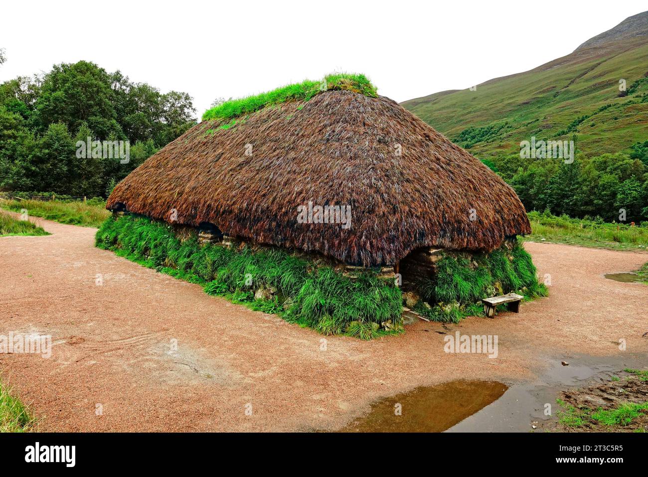 Turf House Glencoe Visitor Centre Highlands Scozia Regno Unito Foto Stock