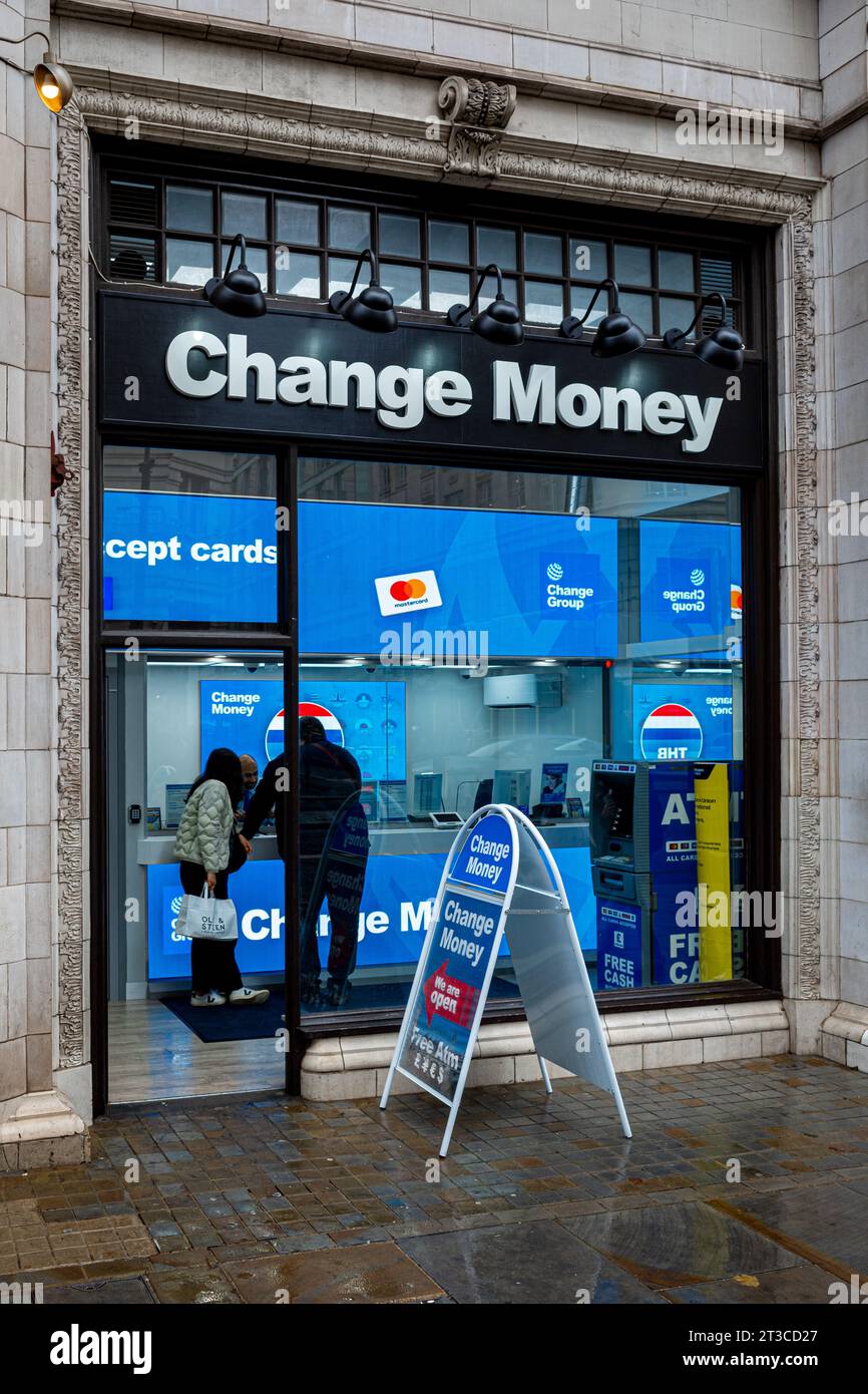 ChangeGroup Change Money Store Londra. Foreign Currency Exchange store Londra. ChangeGroup è di proprietà di Prosegur. Foto Stock