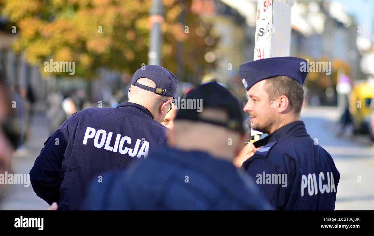 Varsavia, Polonia. 24 ottobre 2023. La polizia ha assicurato la riunione post-elettorale. Foto Stock