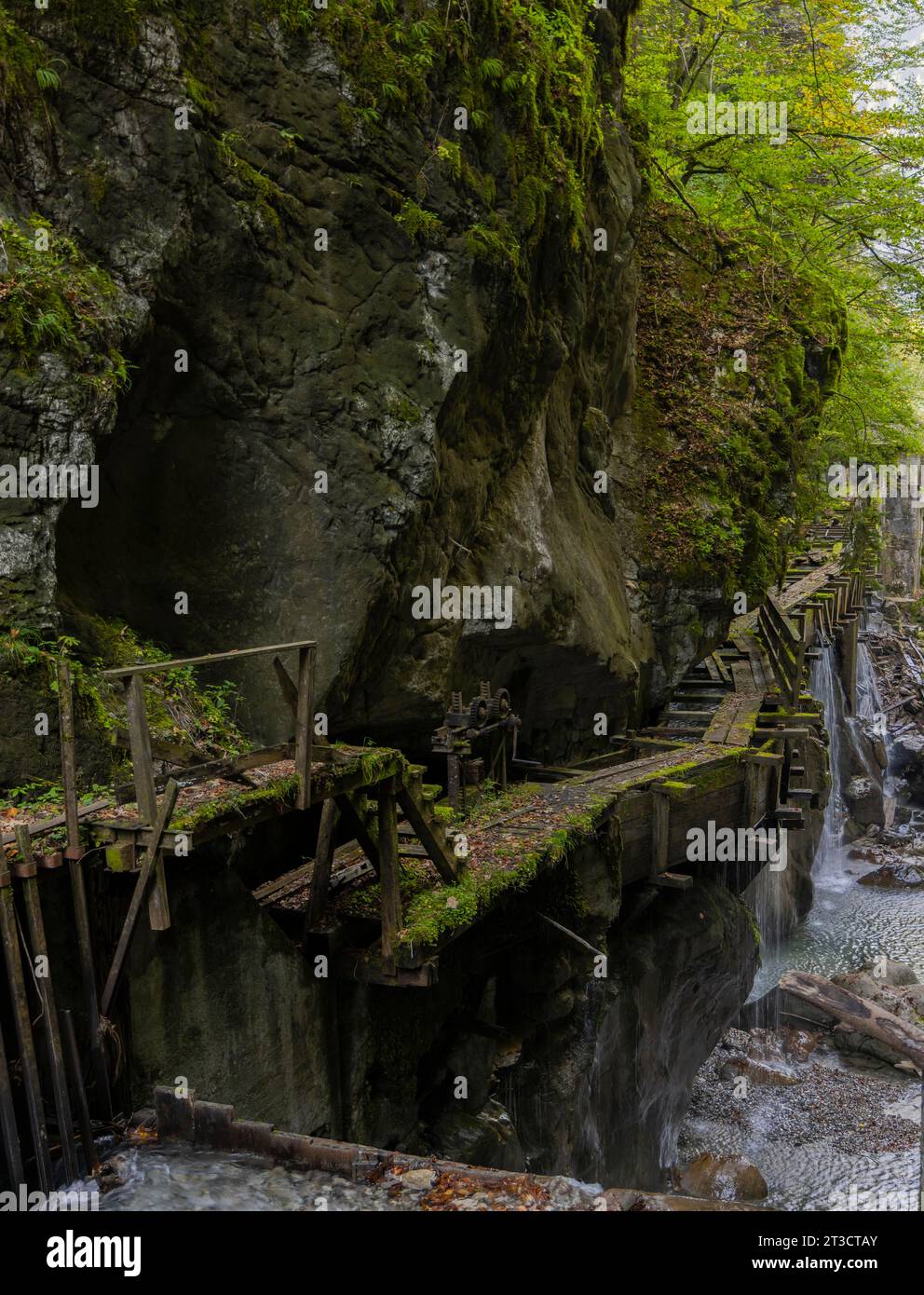 La Seisenbergklamm, St.Martin bei Lofer, Salisburgo, linea di approvvigionamento idrico per la segheria vecchia Foto Stock