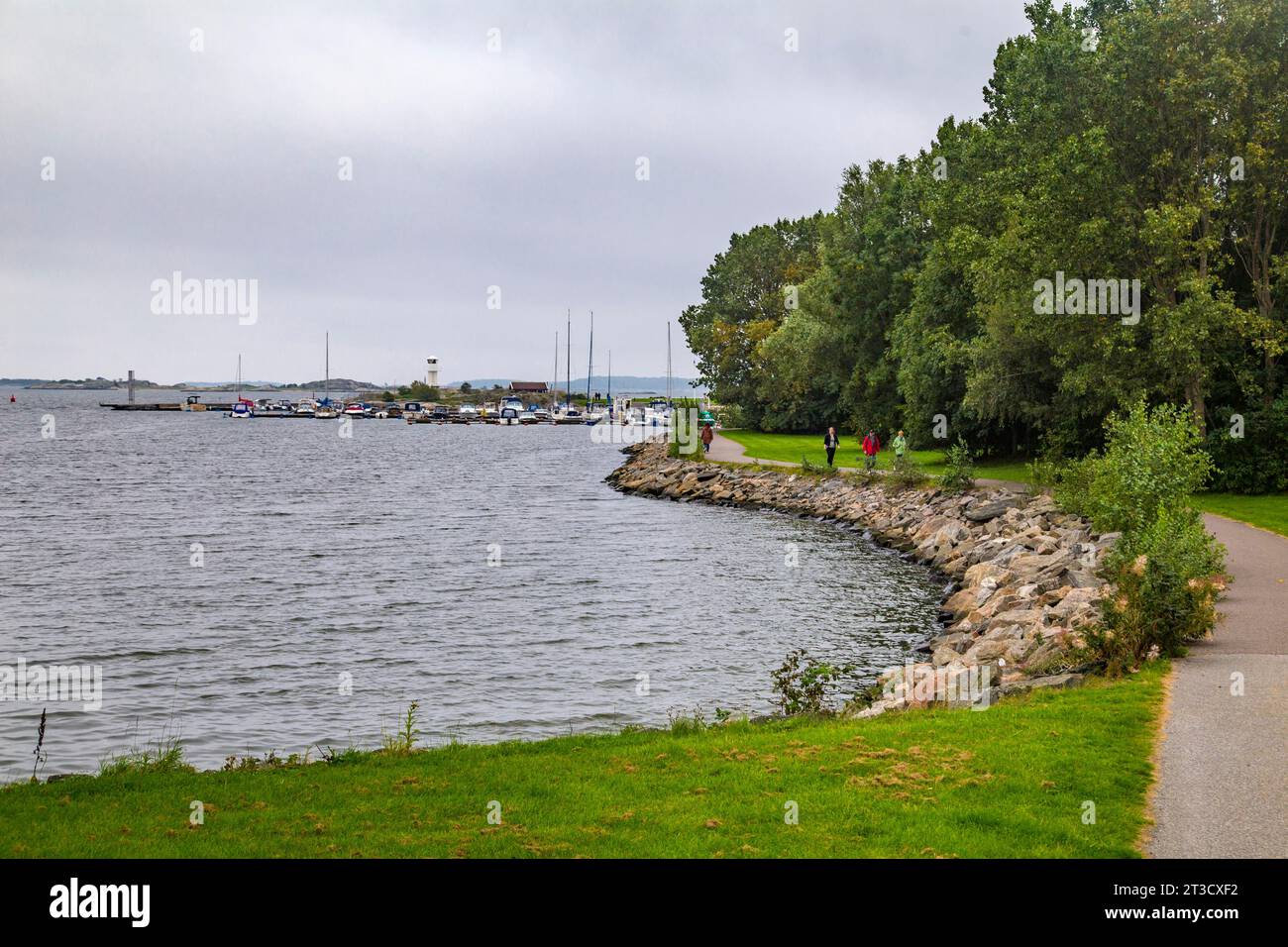 Raggiungi a piedi il faro di Rune, il parco Masholmen, Arendal, Gothenburg Foto Stock