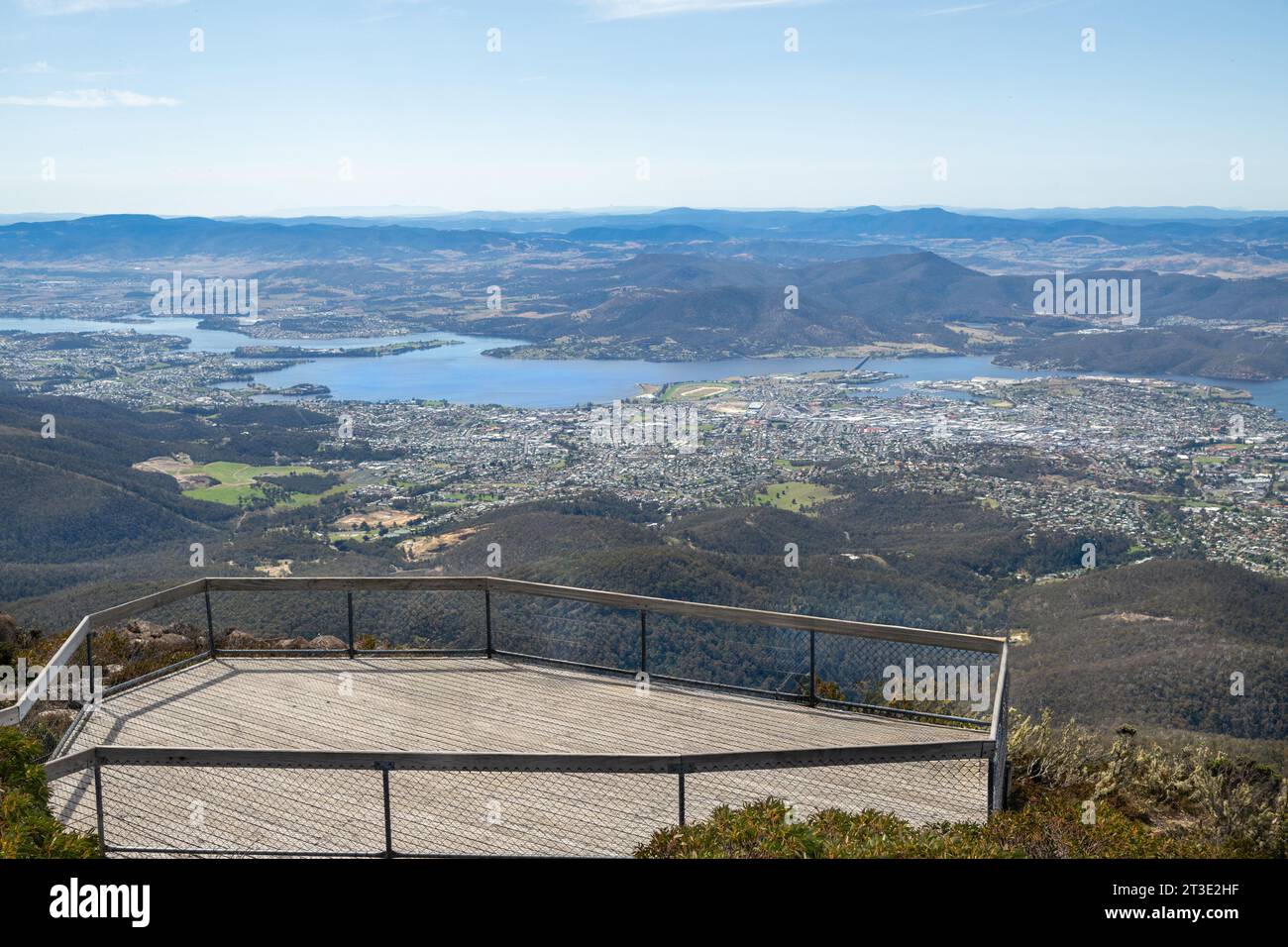 Vista sulla città di Hobart, dalla cima del Monte Wellington in Tasmania, Australia Foto Stock