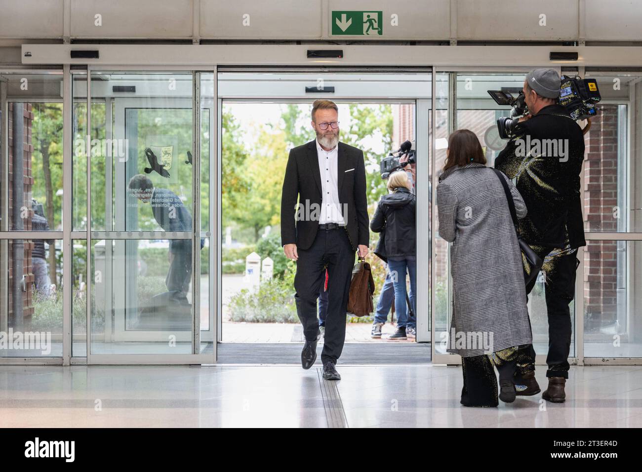 Claus Ruhe Madsen Claus Ruhe Madsen, Minister für Wirtschaft, Verkehr, Arbeit, Technologie und Tourismus des Lande Schleswig-Holstein Kiel Schleswig-Holstein Deutschland fpr-madsen-3920 *** Claus Ruhe Madsen Claus Ruhe Madsen, Ministro dell'economia, dei trasporti, del lavoro, della tecnologia e del turismo dello Schleswig Holstein Kiel Schleswig Holstein Kiel Schleswig Holstein Kiel Schleswig Holstein 3920 Imago/Alamy Live News Foto Stock