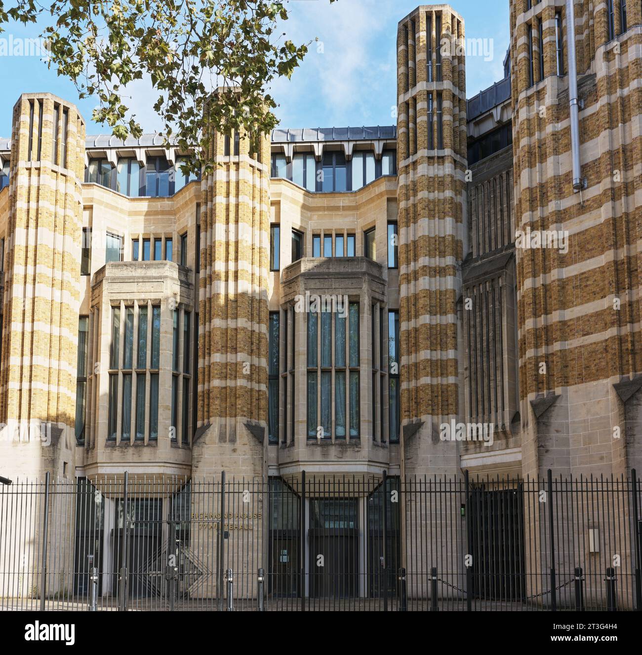 Richmond House, Whitehall, Londra, Inghilterra, sede del Dipartimento della salute del governo britannico. Foto Stock