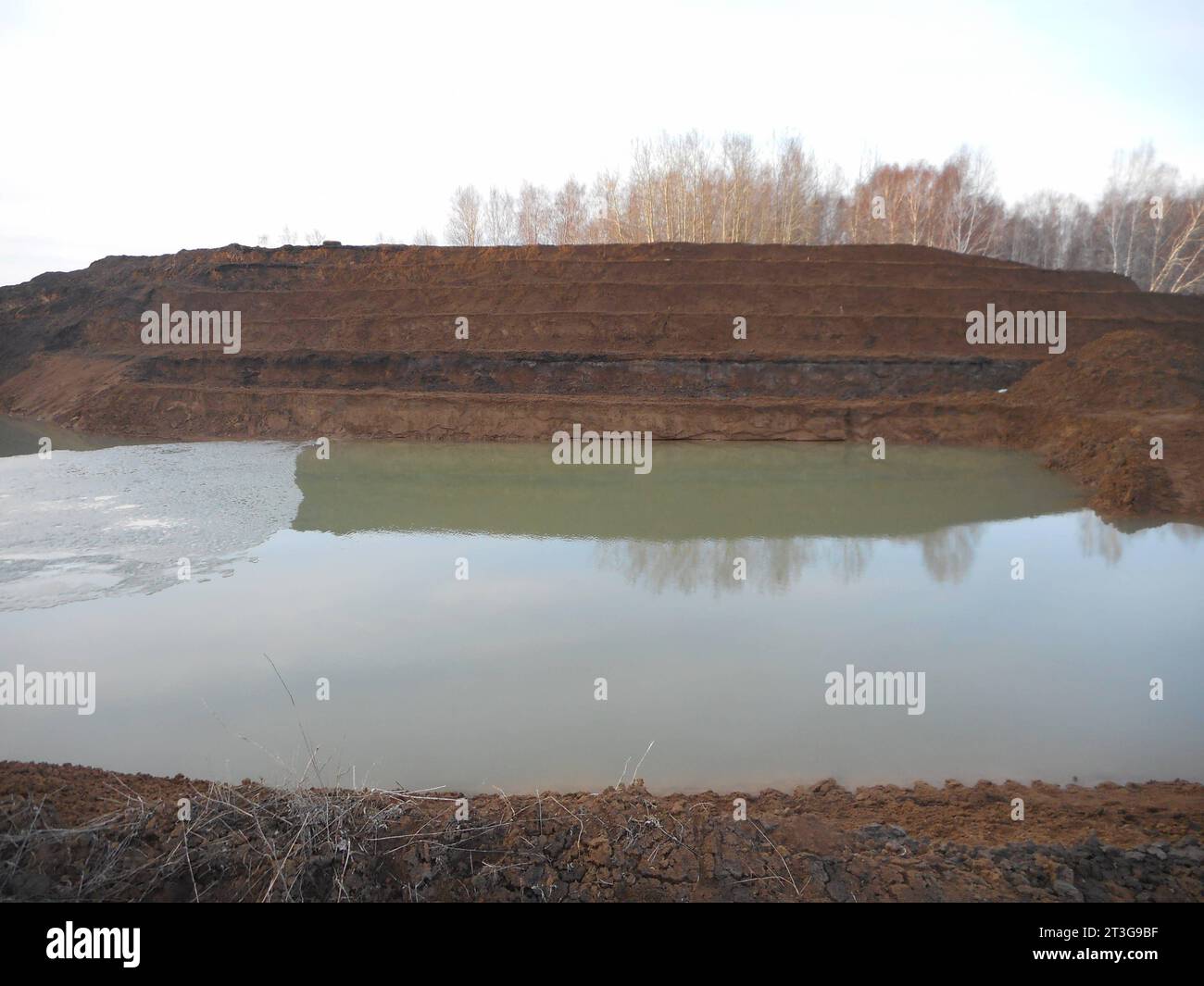 DATA RECORD NON DICHIARATA costruzione di laghetti per giardini acquatici e paesaggi naturali credito: Imago/Alamy Live News Foto Stock