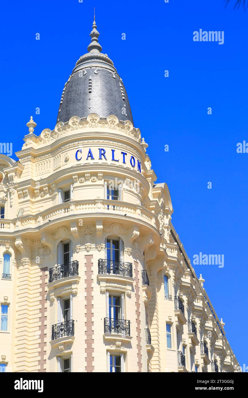 Francia, Alpes Maritimes, Cannes, Croisette, Hotel Carlton (monumento storico costruito nel 1913 e classificato come patrimonio del XX secolo), vista esterna con la sua rotonda Foto Stock