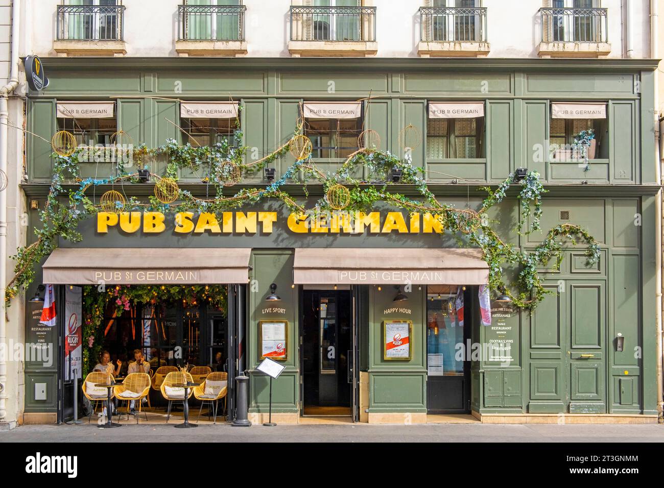 Francia, Parigi, Saint Germain des Pres, brasserie Pub Saint Germain Foto Stock