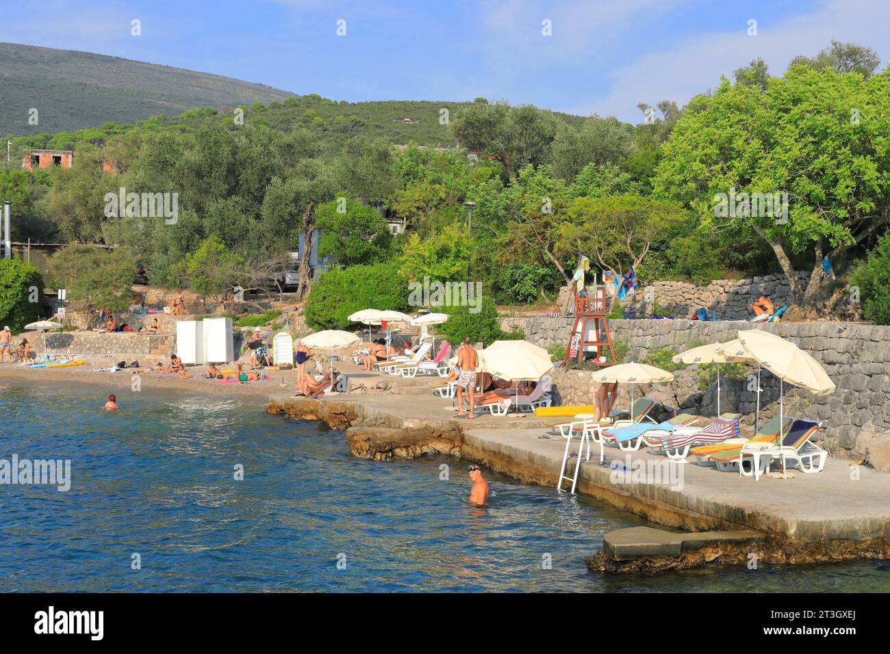 Montenegro, Baia di Cattaro dichiarata Patrimonio dell'Umanità dall'UNESCO, penisola di Lustica, Mirista, spiaggia Foto Stock