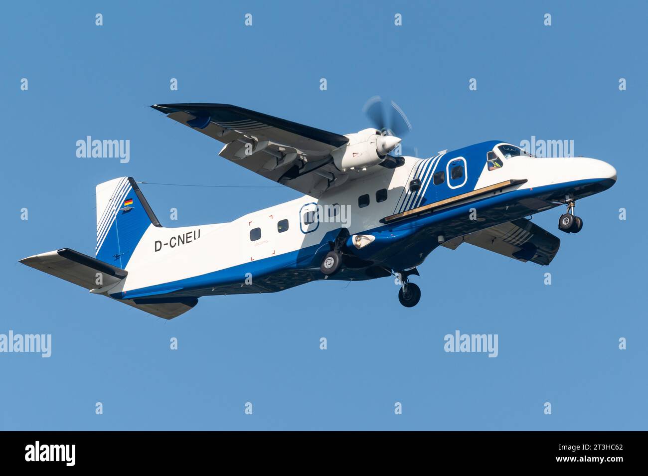 Un Dornier 228 NXT (Do228 NXT) Short Take Off and Landing (STOL) costruito dalla General Atomics AeroTec Systems. Foto Stock