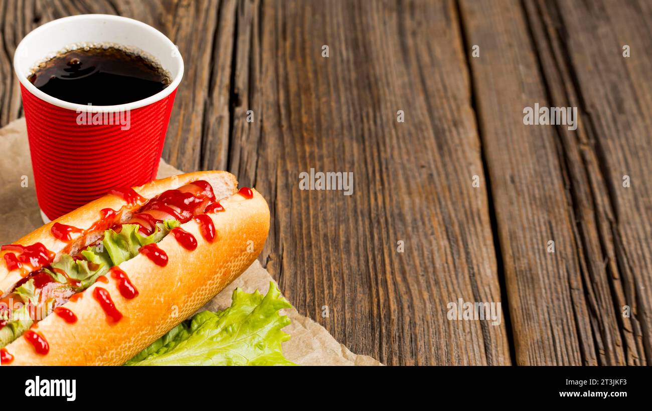 Hot dog con spazio per fotocopie di bibite Foto Stock