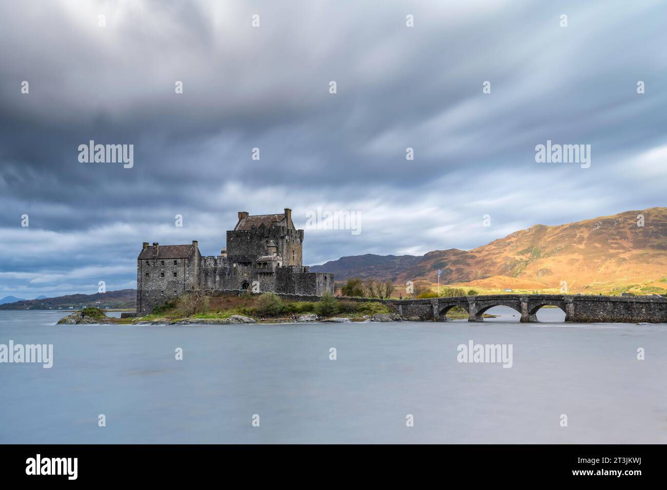 Castle Eilean Donan, Loch Duich, Western Highlands, vicino all'Isola di Skye, Scozia, Regno Unito Foto Stock
