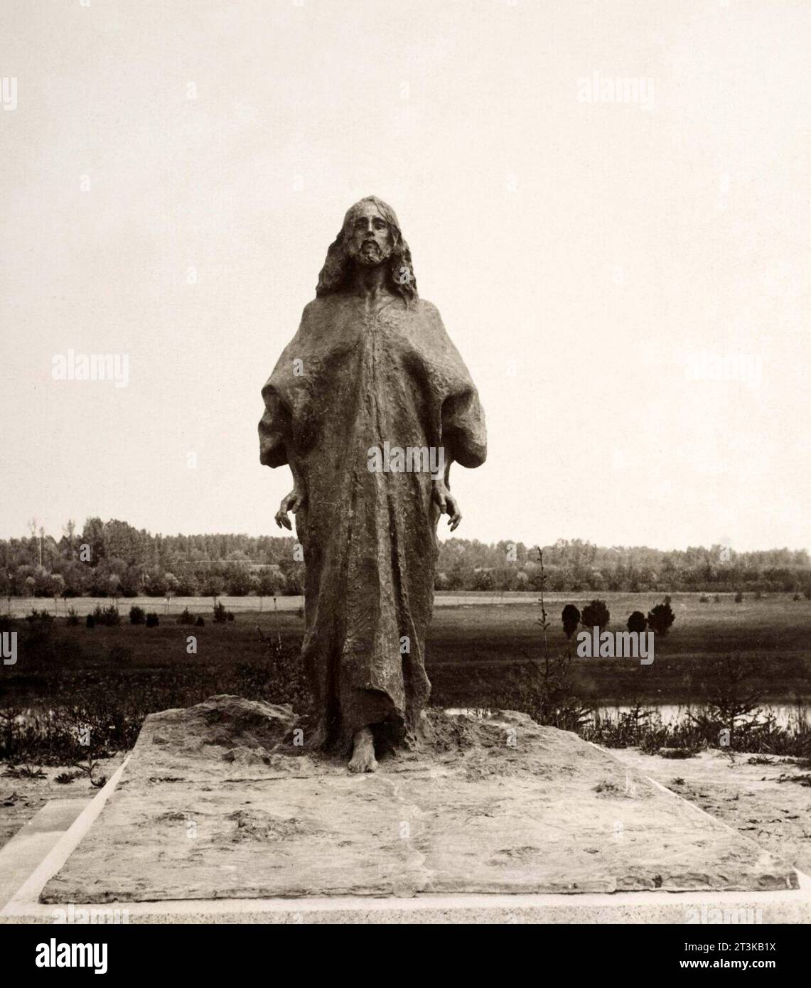 1901 c., Padova , ITALIA : lo scultore italiano LEONARDO BISTOLFI ( 1859 - 1933 ), la statua il CRISTO DELLE ACQUE ( 1895 - 1901 , IL CRISTO DELLE ACQUE ), per Villa Contarini - Camerini ( Piazzola sul Brenta , Padova ), in STILE SIMBOLISTA . La statua fu posta in cima il 23 settembre 1901 dell'isolotto al centro del lago artificiale nel parco della villa. FOTOGRAFO SCONOSCIUTO .- GESÙ CRISTO - ART NOUVEAU - SIMBOLISMO - SIMBOLISMO - LIBERTY - SCULTURA - SCULTURA - SCULTURA - ARTI PLASTICHE VISIVE - ARTE - FOTO STORICHE - STORIA - STATUA - GRUPPO STATUARIO - ITALIA - SORR Foto Stock