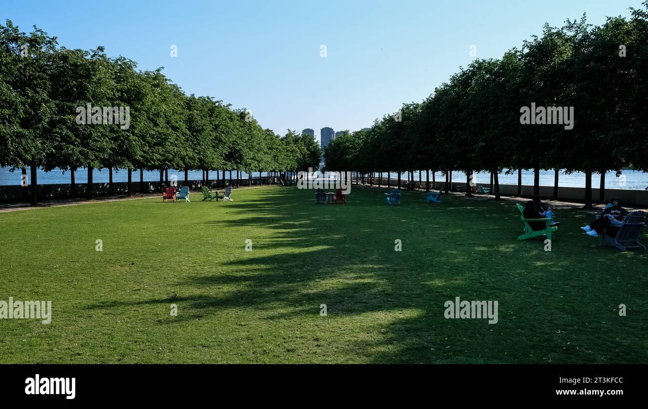 Vista del Franklin D. Roosevelt Four Freedoms Park, un memoriale che celebra il suo discorso sullo stato dell'Unione del 1941, situato a Roosevelt Island Foto Stock