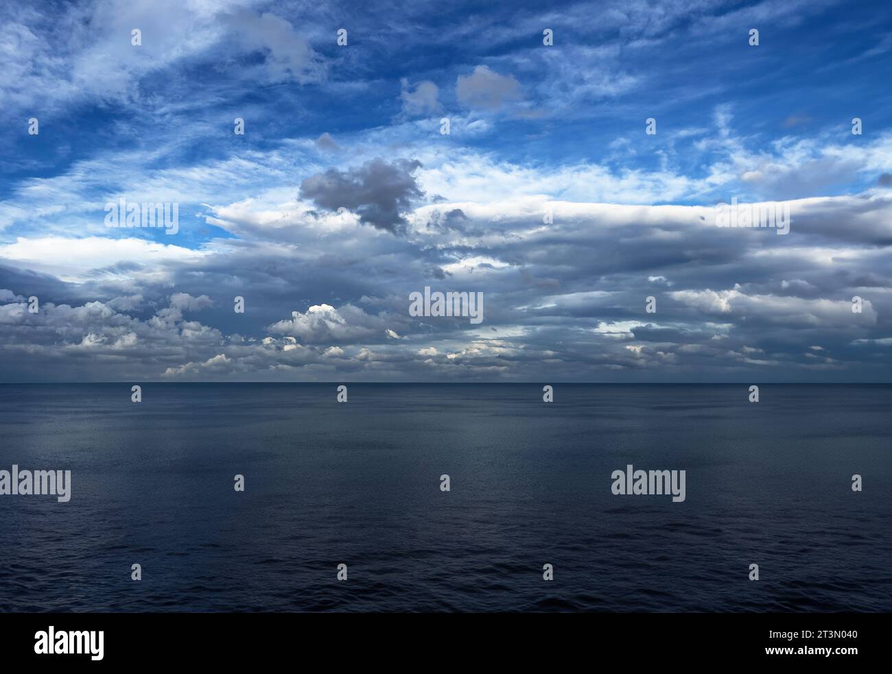 Paesaggio marino con nuvole Rimini Italia Foto Stock