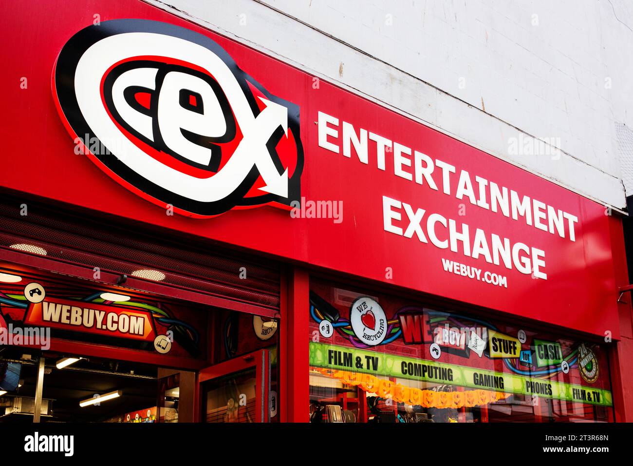 Cartello rosso del negozio CEX Entertainment Exchange a Torquay Foto Stock