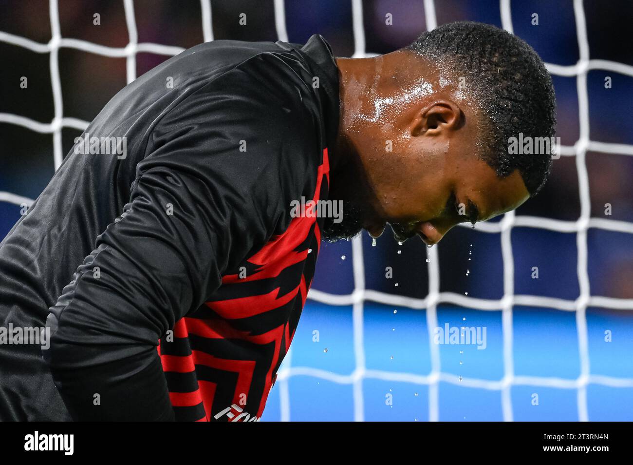 Parigi, Francia. 25 ottobre 2023. Julien Mattia/le Pictorium - partita PSG - AC Milan - 25/10/2023 - Francia/Ile-de-France (regione)/Parigi - Mike Maignan durante la terza partita del gruppo F di Champions League tra PSG e AC Milan al Parc de Princes il 25 ottobre 2023. Crediti: LE PICTORIUM/Alamy Live News Foto Stock