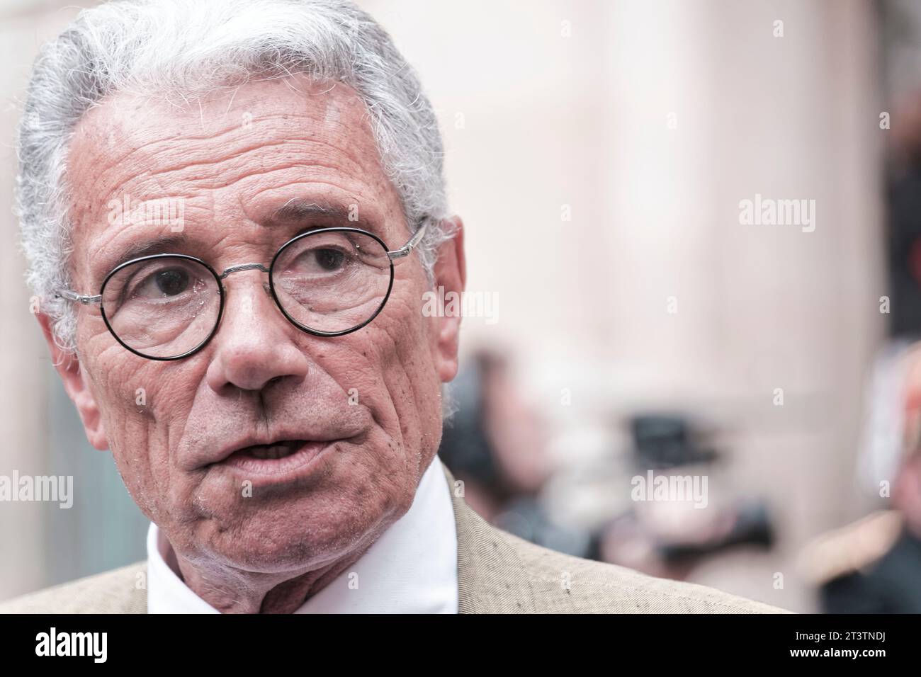 Parigi, Francia. 14 aprile 2016. Jean-Marie Périer partecipa alla nomina di Marc Lambron all'Accademia francese di Parigi Foto Stock