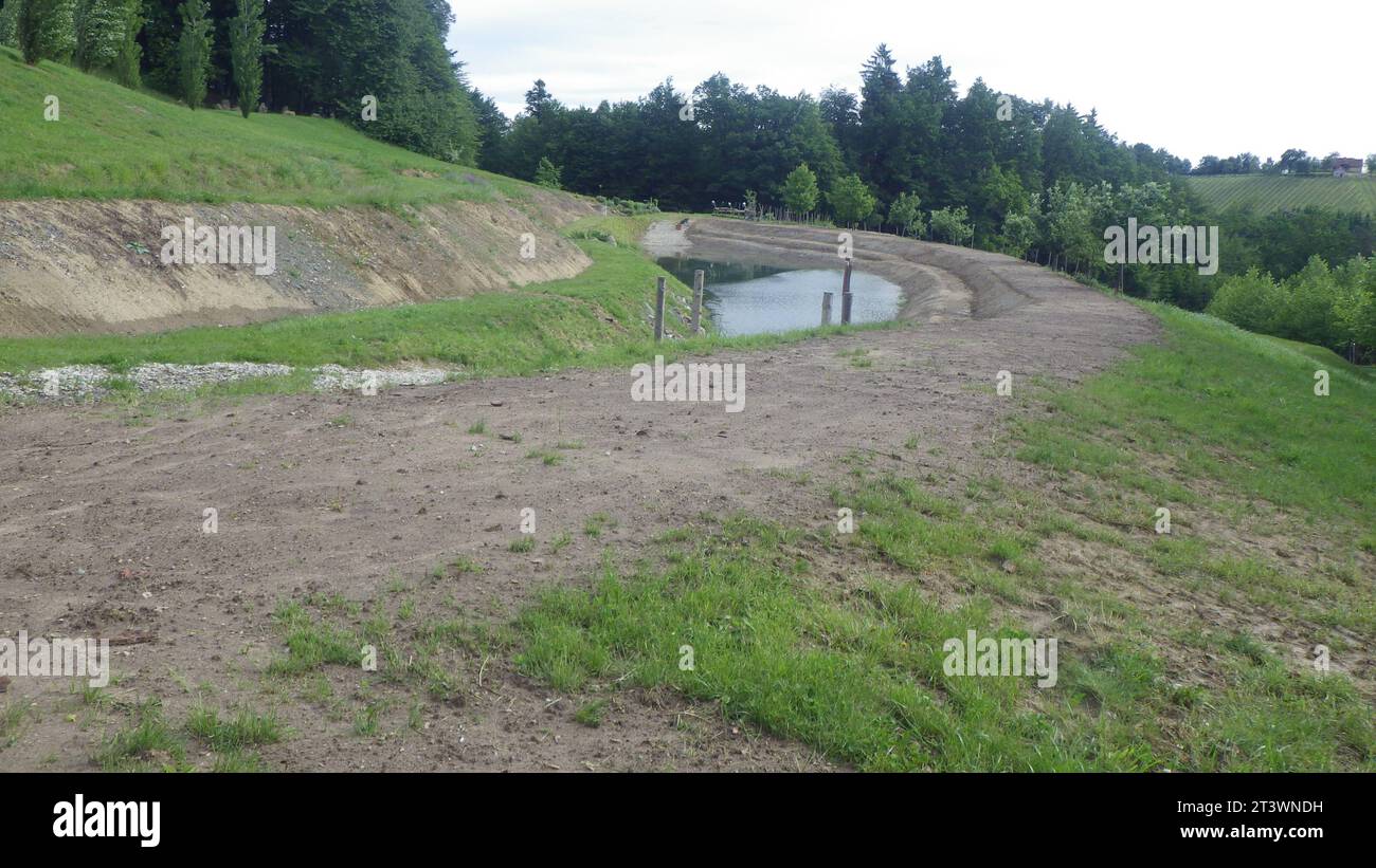 Costruzione di laghetti per la progettazione di giardini acquatici stagno e paesaggio naturale credito: Imago/Alamy Live News Foto Stock
