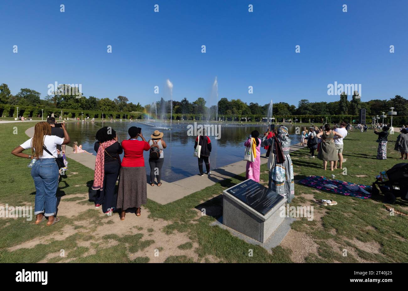 Polen, Breslavia, auf dem foto Blick von der Jahrhunderthalle auf den größten polnischen Springbrunnen *** 10 09 2023, Polonia. 10 settembre 2023. Wroclaw, sulla vista fotografica dalla Centennial Hall alla fontana polacca più grande credito: Imago/Alamy Live News Foto Stock